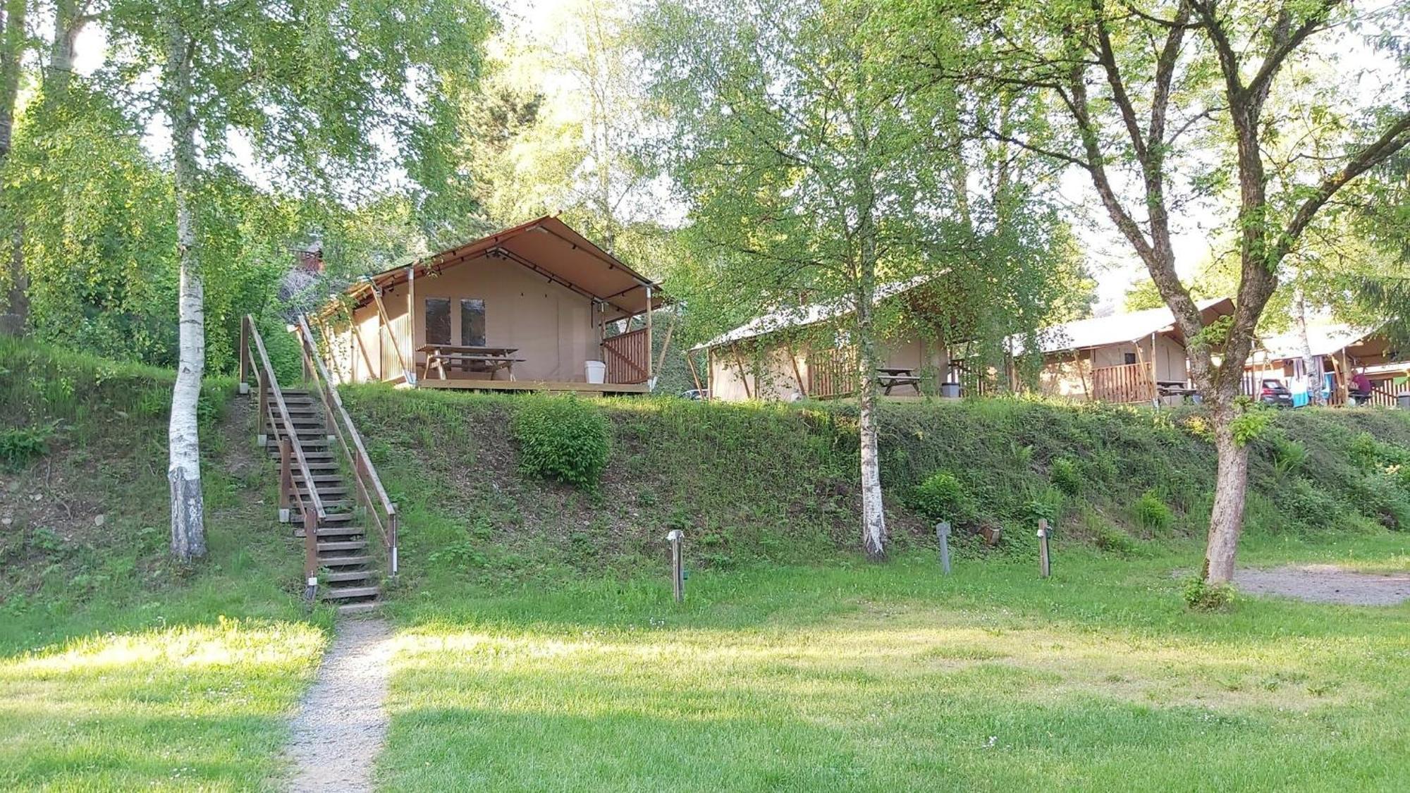 מלון Dochamps Ardenparks Petite Suisse מראה חיצוני תמונה